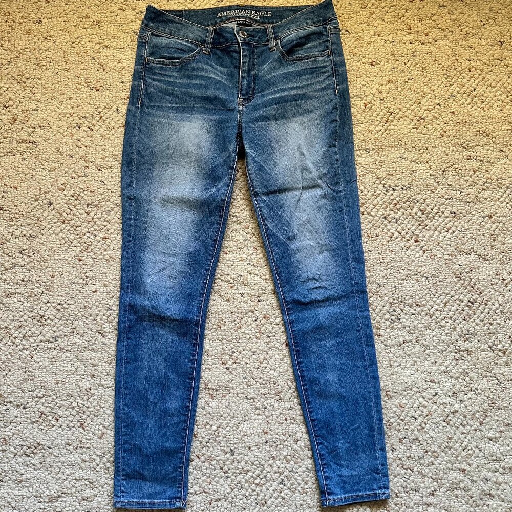 American Eagle Mid Rise Super Stretch Medium Wash Jegging
